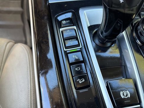 Used 2016 BMW X5 xDrive50i image 32