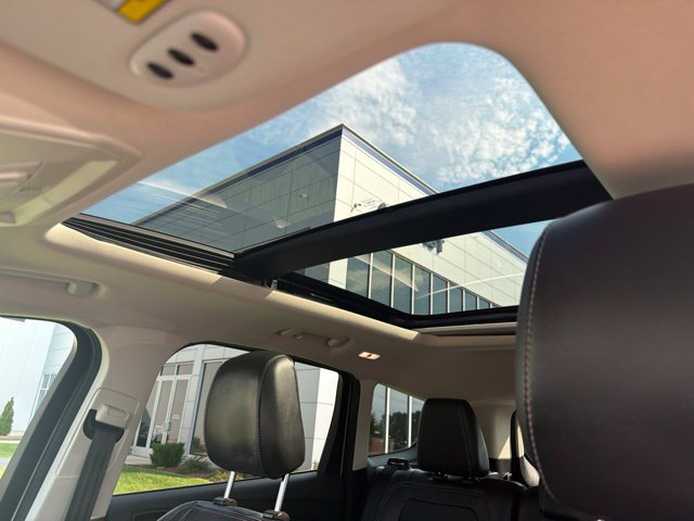 Used 2019 Ford Escape Titanium FWD image 24