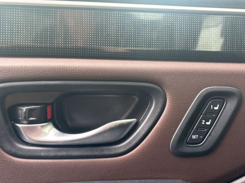 Certified 2025 Honda Pilot Elite image 13
