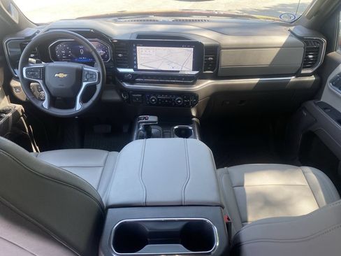 Used 2026 Chevrolet Silverado 1500 LTZ AWD/4WD image 13