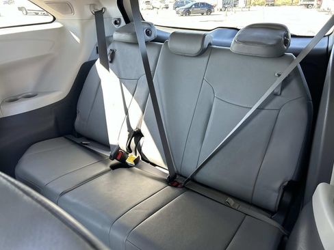 Used 2024 Toyota Sienna XLE w/ XLE Plus Package image 22