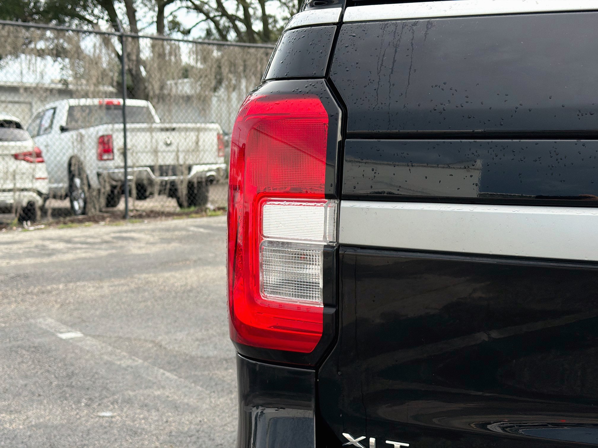 Used 2024 Ford Expedition Max XLT AWD/4WD image 10