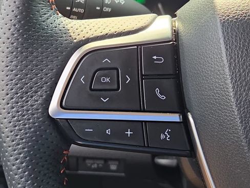 Used 2022 Toyota Sienna XSE w/ XSE Plus Package AWD/4WD image 25