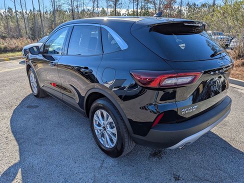 Certified 2023 Ford Escape Active w/ Tech Pack #2 image 7