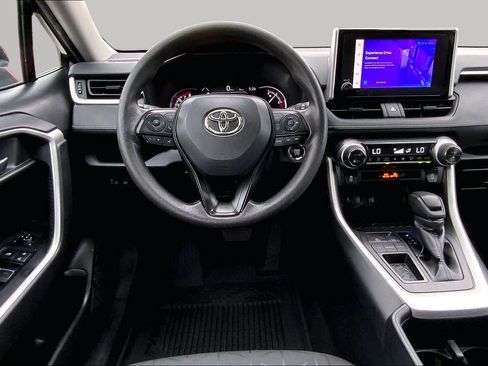 Used 2024 Toyota RAV4 XLE FWD image 6
