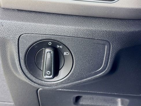 Used 2018 Volkswagen Atlas S FWD image 11