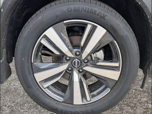 Used 2023 Nissan Rogue Platinum w/ Platinum Premium Package image 20