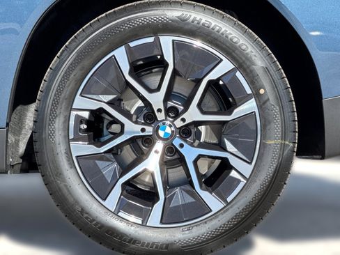 Used 2026 BMW X3 xDrive30 w/ Premium Package image 12