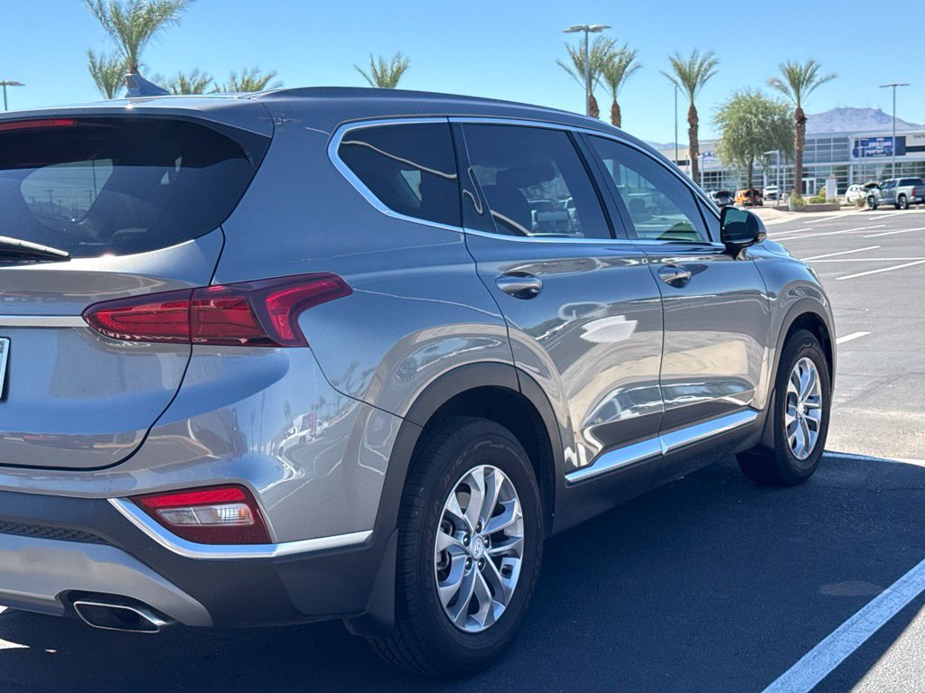 Used 2020 Hyundai Santa Fe SEL FWD image 9