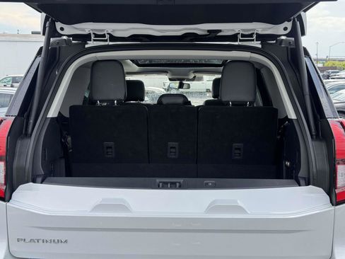 Used 2025 Ford Expedition Platinum AWD/4WD image 14