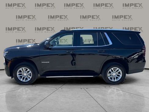 Used 2025 Chevrolet Tahoe LT AWD/4WD image 2