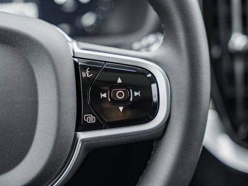 New 2026 Volvo XC90 B6 Plus w/ Protection Package Premier image 26