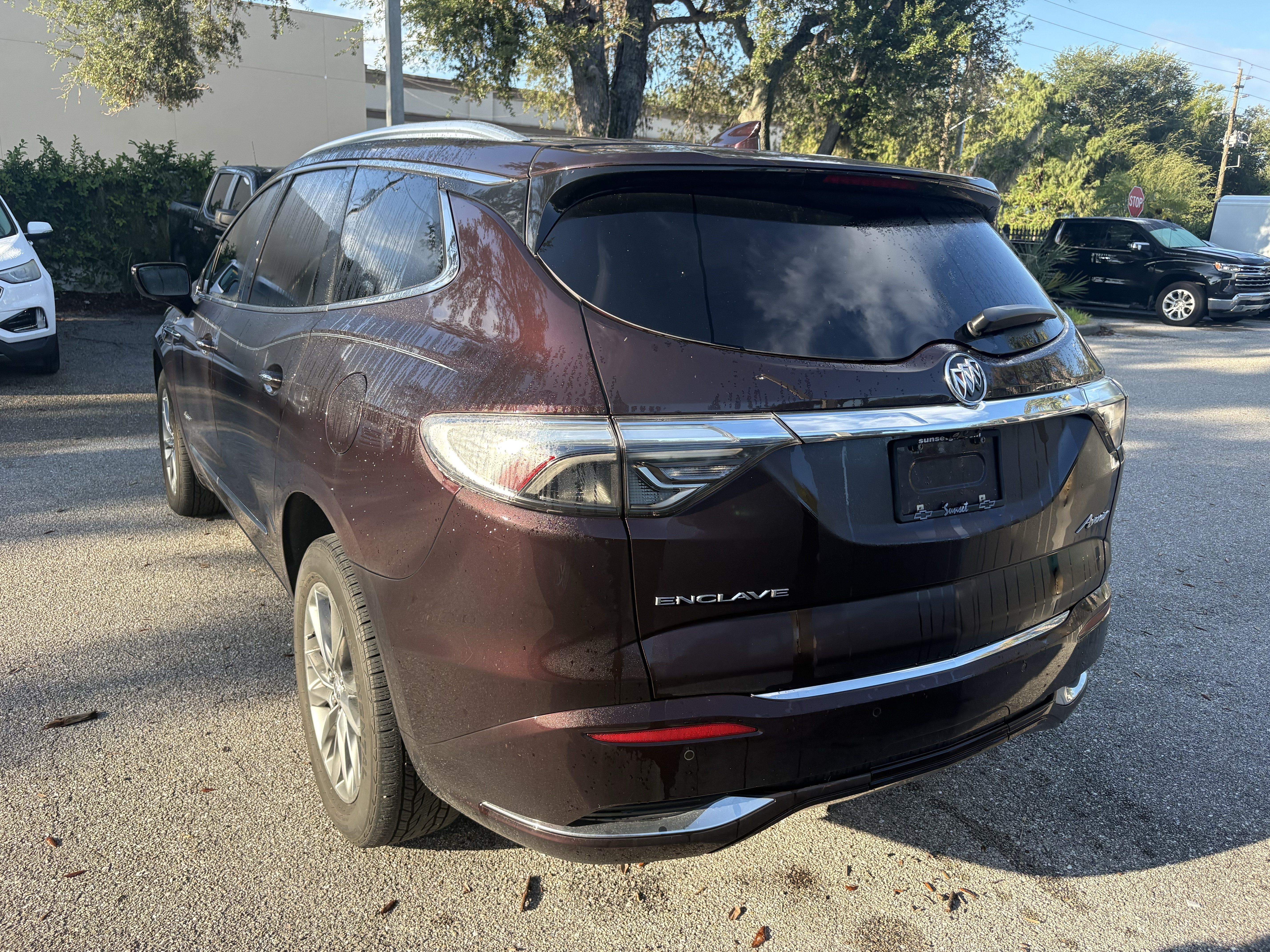 Used 2024 Buick Enclave Avenir FWD image 5