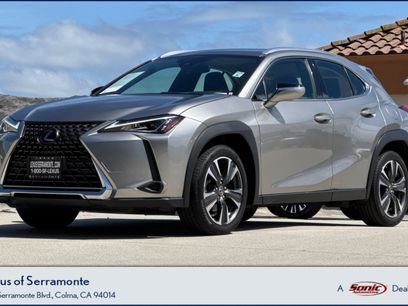 Used 2019 Lexus UX 200 w/ Accessory Package 2