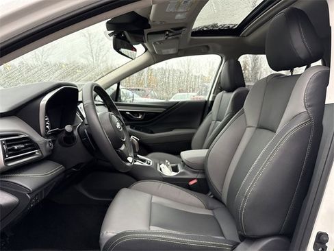 Used 2025 Subaru Outback Onyx Edition w/ Popular Package #2 image 11