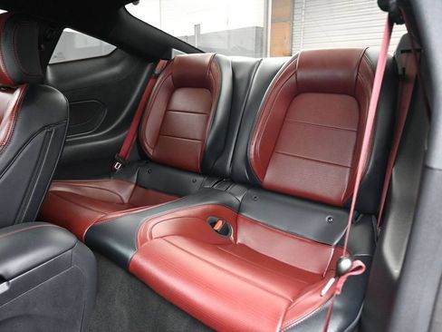 Used 2025 Ford Mustang GT Premium RWD image 32