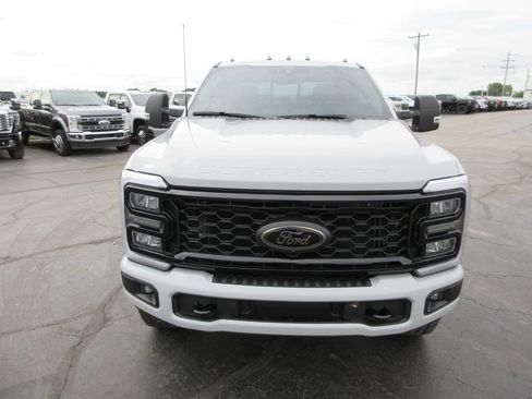Used 2026 Ford F250 XLT w/ XLT Premium Package AWD/4WD image 14