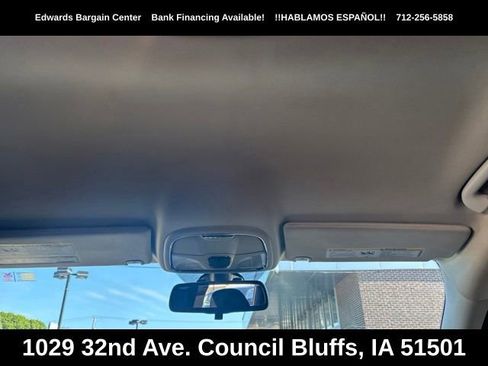 Used 2017 Jeep Cherokee Latitude AWD/4WD image 12
