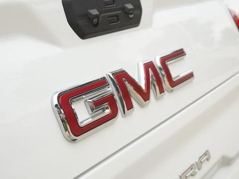 Used 2025 GMC Sierra 1500 AT4 AWD/4WD image 12