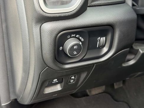 Used 2022 RAM 1500 Big Horn AWD/4WD image 24