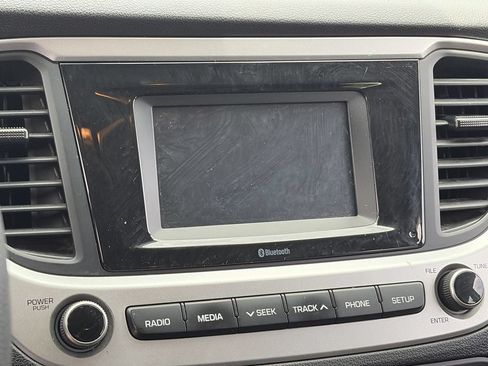 Used 2022 Hyundai Accent SE FWD image 24
