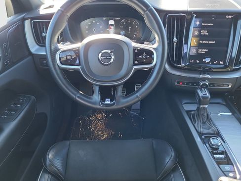 Used 2019 Volvo XC60 T5 R-Design w/ Protection Package Premier image 12