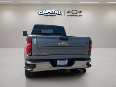 Used 2024 Chevrolet Silverado 2500 LTZ w/ LTZ Premium Package image 4
