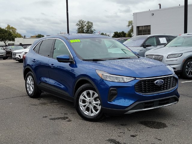 Used 2023 Ford Escape Active w/ Tech Pack #2 FWD image 31