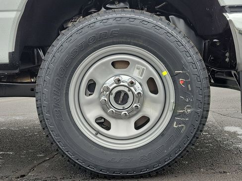 New 2026 Ford F350 XL w/ FX4 Off-Road Package image 9