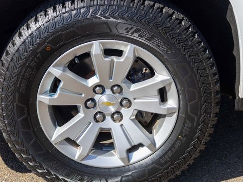 Used 2020 Chevrolet Colorado LT image 8