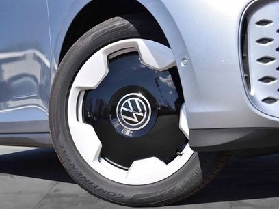 New 2025 Volkswagen ID. Buzz Pro S