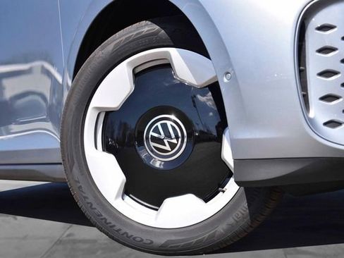 New 2025 Volkswagen ID. Buzz Pro S image 3