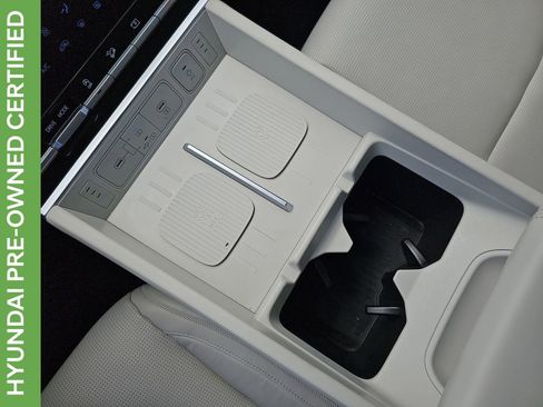 Certified 2025 Hyundai Santa Fe Calligraphy FWD image 30