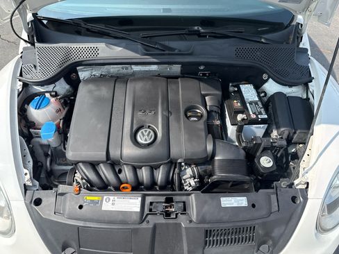 Used 2013 Volkswagen Beetle 2.5 FWD image 15