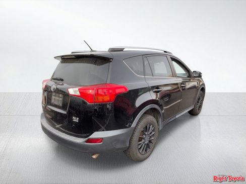 Used 2015 Toyota RAV4 XLE image 4