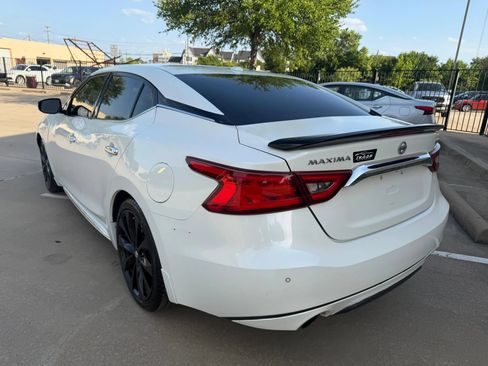 Used 2016 Nissan Maxima SR w/ Interior Lighting Package FWD image 8