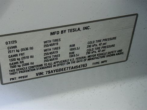 Used 2026 Tesla Model Y AWD image 12