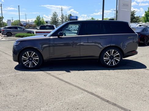 Used 2023 Land Rover Range Rover SE AWD/4WD image 8