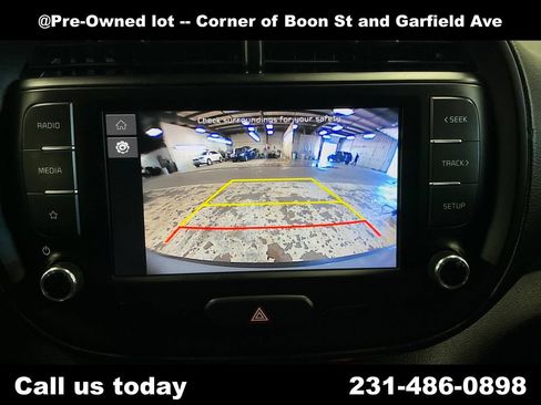 Used 2023 Kia Soul LX w/ LX Technology Package FWD image 25