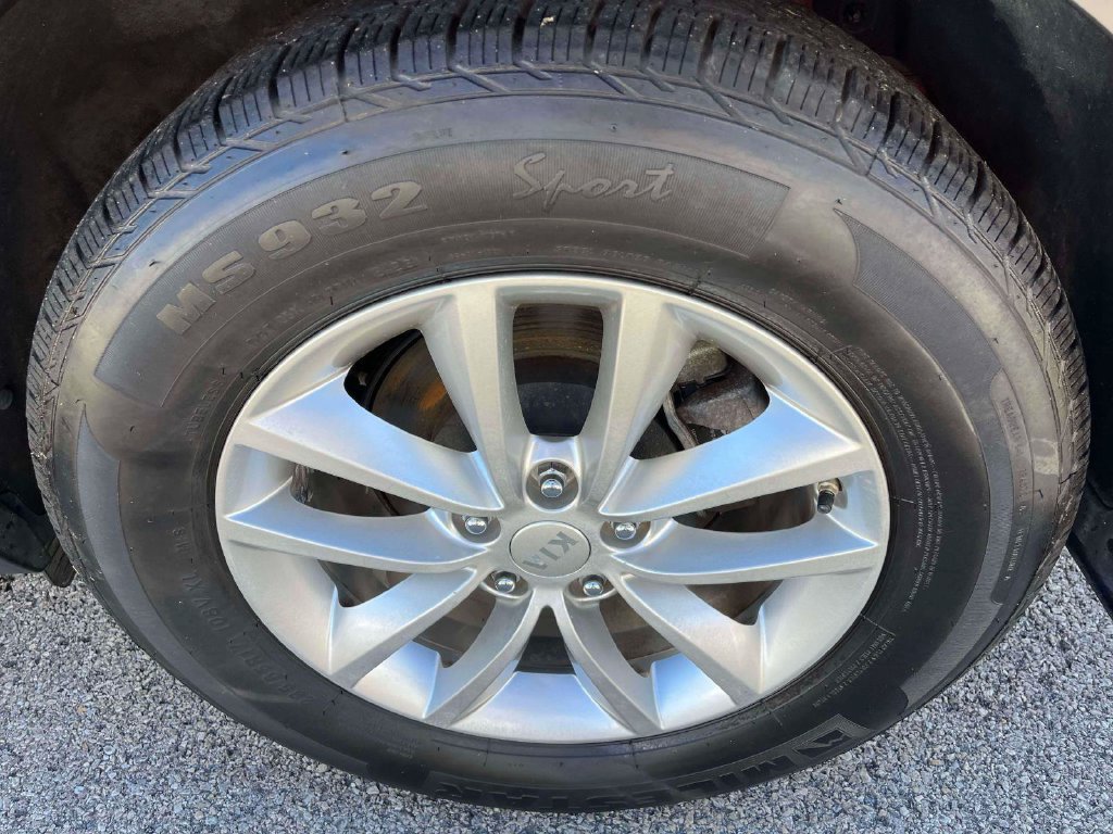 Used 2016 Kia Sorento AWD w/ LX Convenience Package image 36