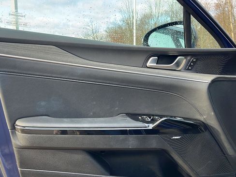 Used 2025 Kia K5 EX image 12