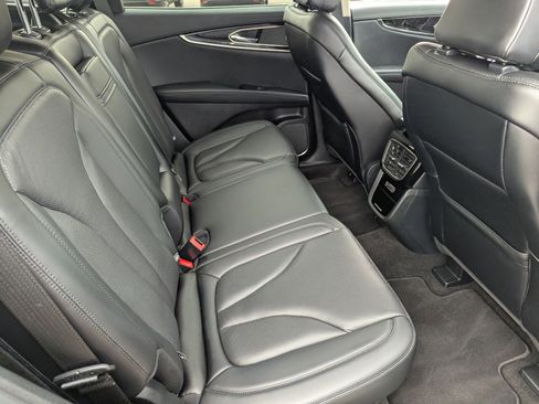 Used 2021 Lincoln Nautilus Reserve image 14