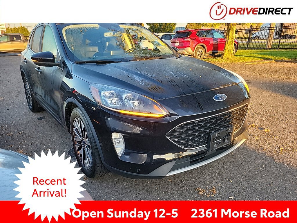 Used 2020 Ford Escape Titanium FWD image 1