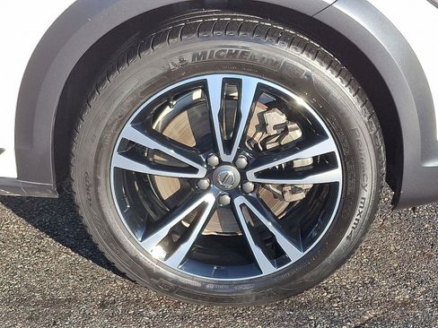 Used 2018 Volvo V90 T5 Cross Country w/ Convenience Package image 8