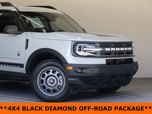 Used 2023 Ford Bronco Sport Big Bend w/ Convenience Package AWD/4WD image 3