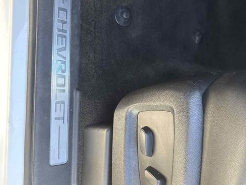 Used 2016 Chevrolet Suburban LTZ image 10