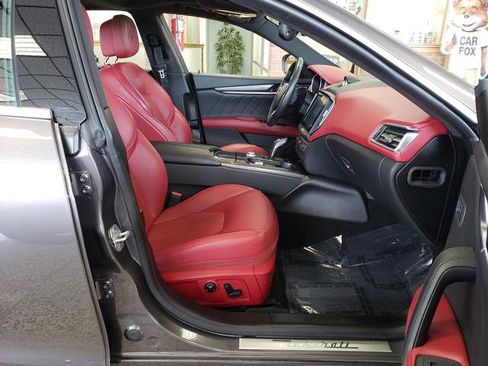 Used 2019 Maserati Ghibli S Q4 image 17