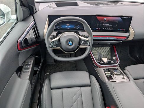 Used 2025 BMW X3 xDrive30i w/ Premium Package AWD/4WD image 8