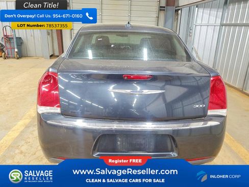 Used 2016 Chrysler 300 Limited image 8