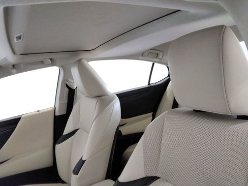 Used 2022 Lexus ES 350 w/ Premium Package FWD image 29